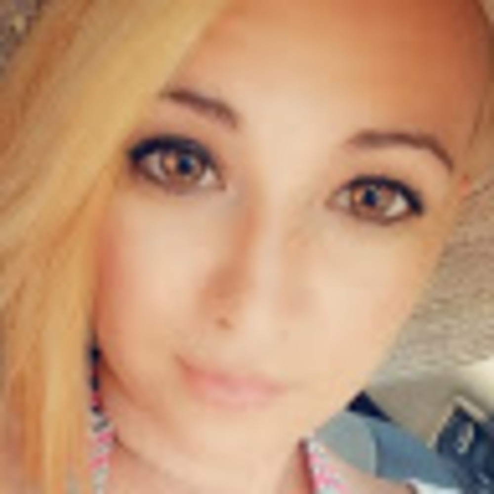 Meet your Posher, Dana